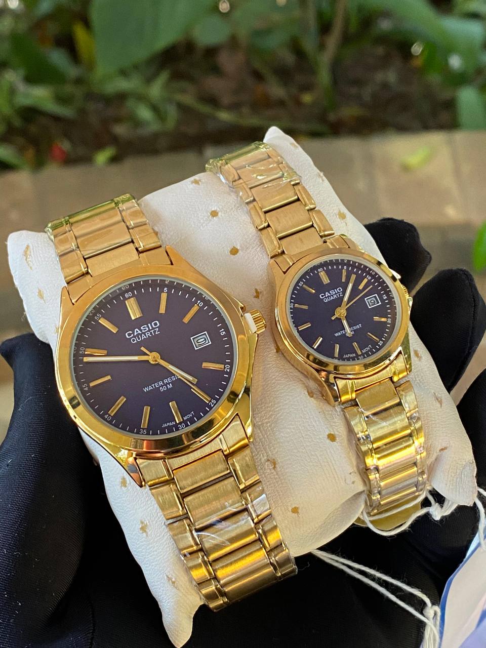 CASIO COUPLE A PAIR SINGLE WATER RESISTANT DATE DISPLAY STAINLESS STEEL FINISH BATTERY POWERED COUPLE BOXES CASIO BRANDED BOX ORDER AND ENQUIRIES