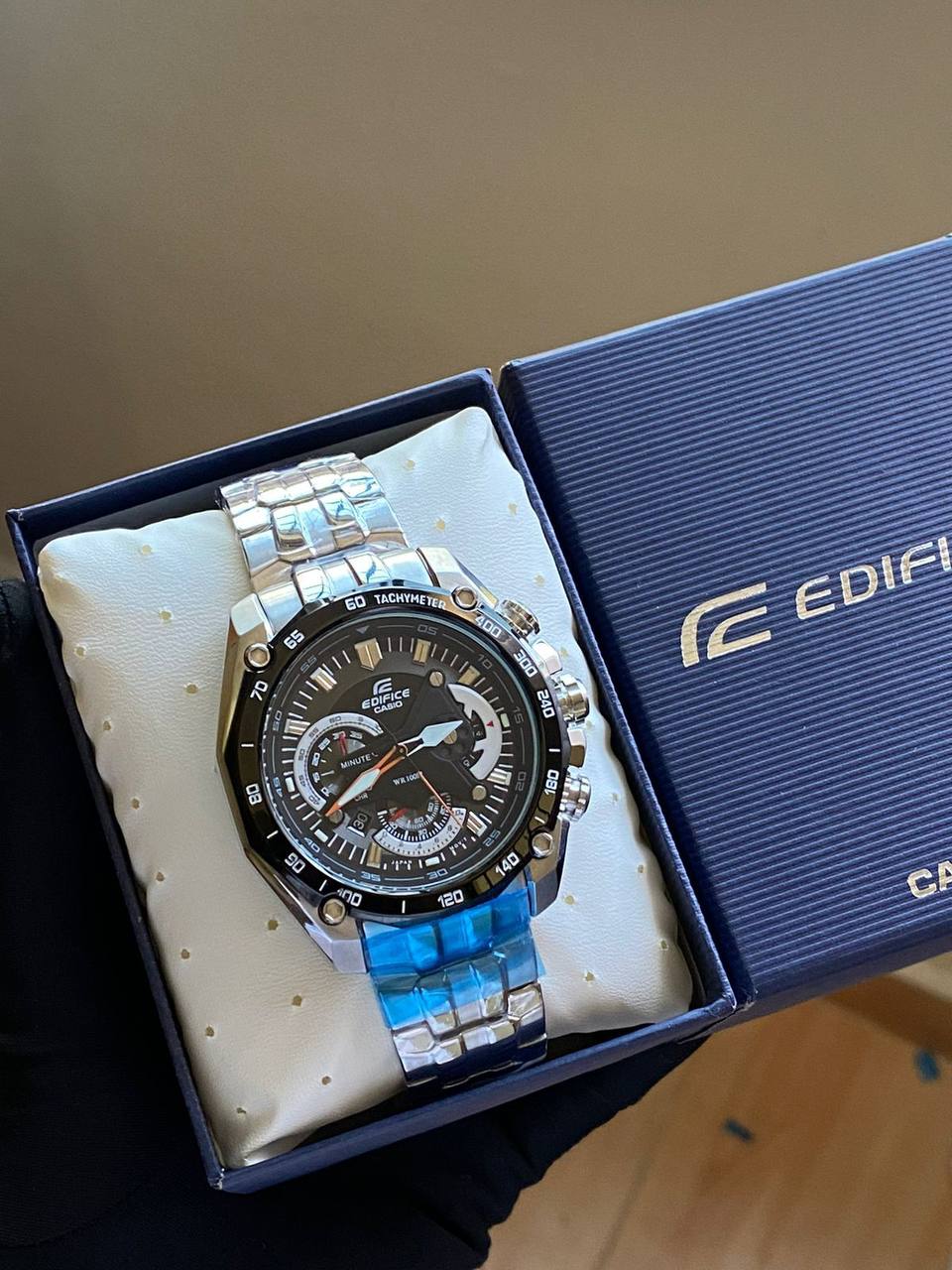 #CASIO EDIFICE DAY AND DATE DISPLAY FULL CHRONOGRAPH NON FADE STOPWATCH WATERPROOF COMES CASIO EDIFICE BRANDED BOX AND MANUAL ENQUIRIES