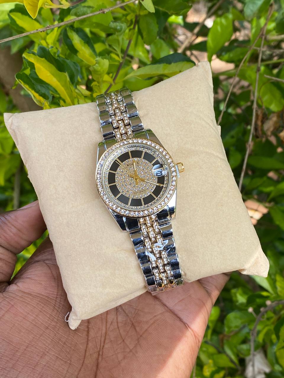 ROLEX LADIES STAINLESS STEEL WATER RESISTANT BATTERY POWERED ENGRAVING SERVICES AND ENGUIRIES