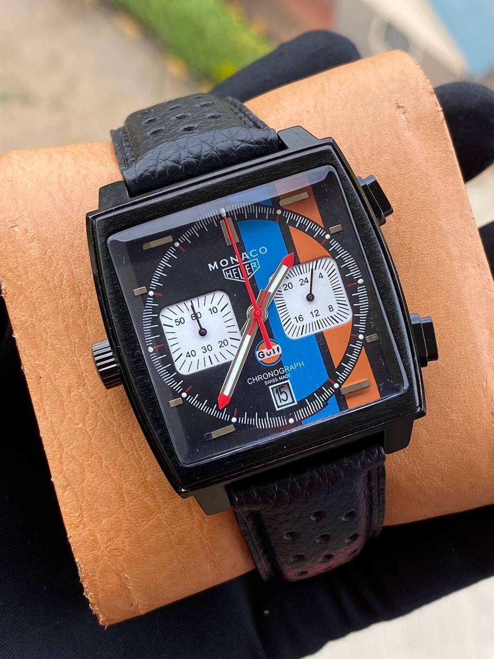 MONACO HEUR CHRONOGRAPH MEN WATCH (LEATHER/METALLIC STRAP) CHRONOGRAPH MOVEMENT DATE DISPLAY NON-FADE STAINLESS STEEL FINISH WATER RESISTANT BATTERY POWERED SMOOTH SWEEPING MOVEMENT ENGRAVING SERVICES ENQUIRIES