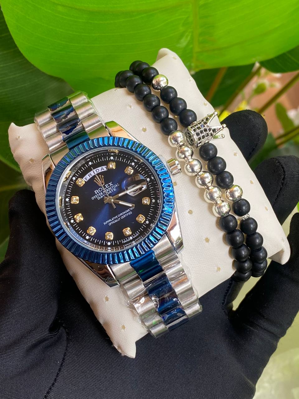 ROLEX GENTS WATCH X BANGLE STAINLESS STEEL WATER RESISTANT DAY&DATE DISPLAY ROLEX BRANDED BOX ENGRAVING SERVICES ENQUIRIES