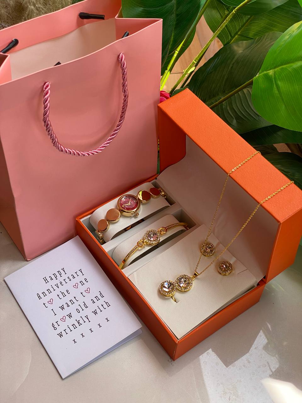 NAVIFORCE LADIES #NF5060 STAINLESS STEEL WATER RESISTANT BATTERY POWERED 6 COLOR OPTIONS ENGRAVING SERVICES ENQUIRIES