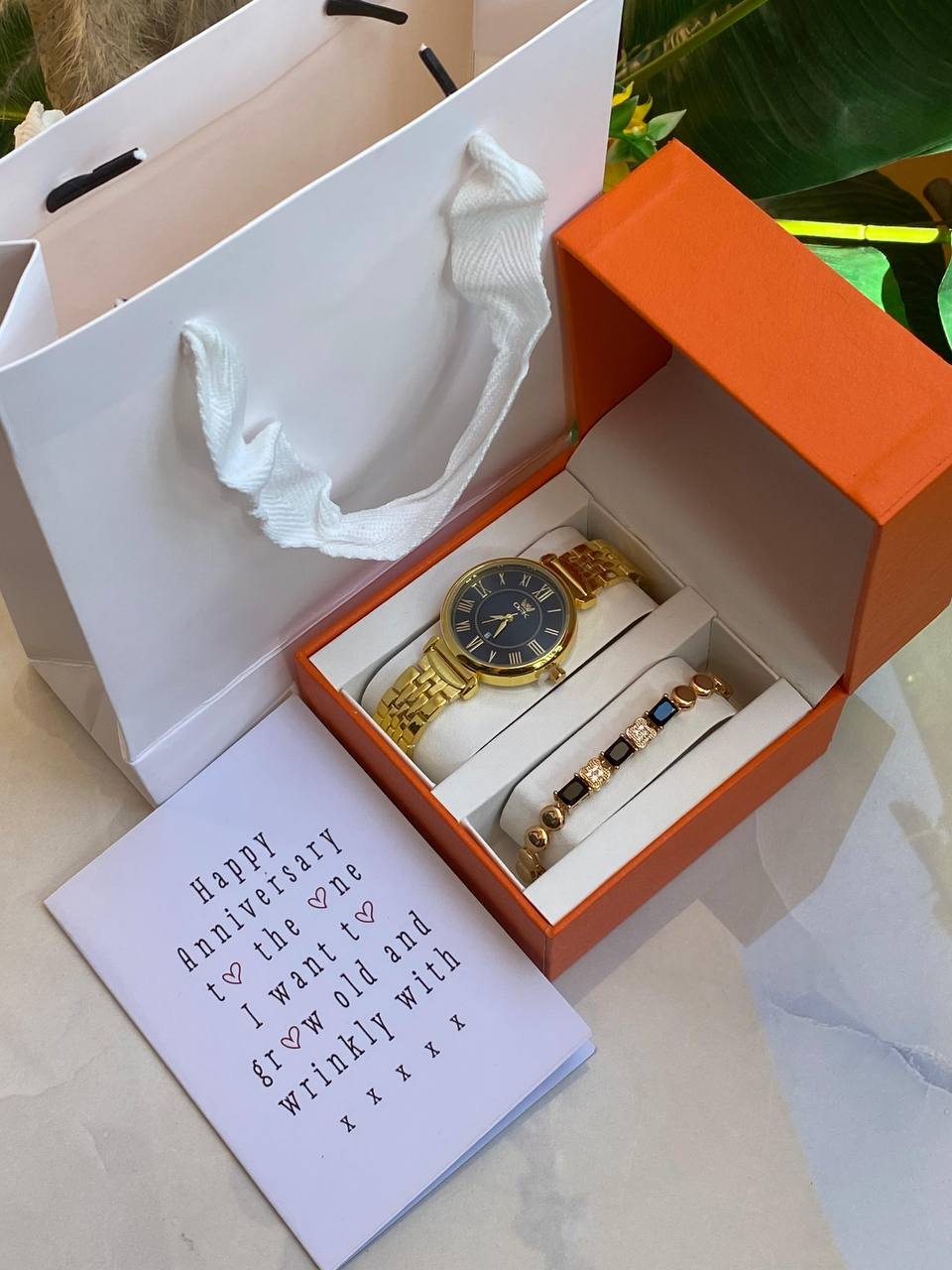 CURREN GENTS 8375 BATTERY POWERED DATE DISPLAY WATER RESISTANT CURREN BRANDED BOX ENGRAVING SERVICES ENQUIRIES