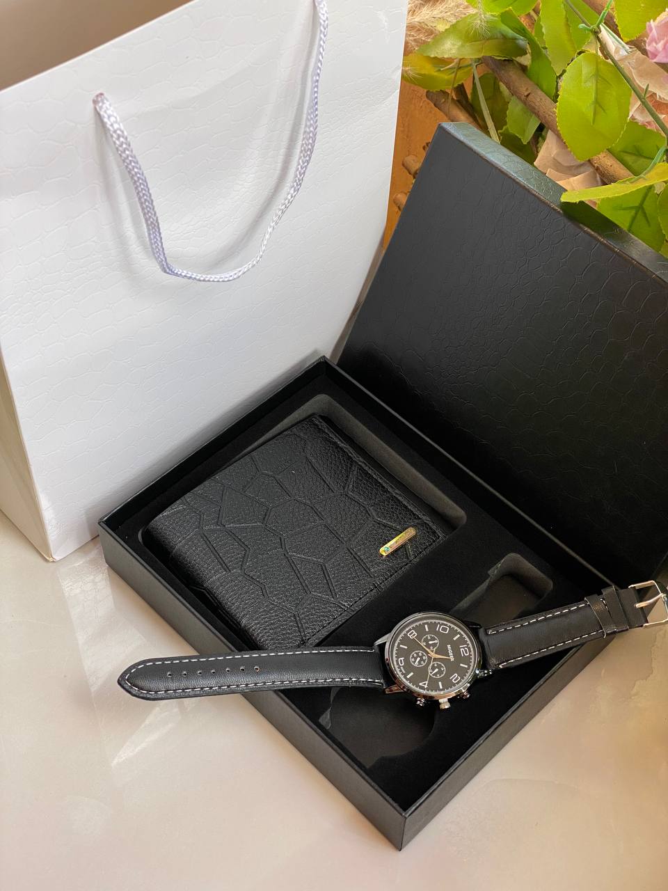 FATHERS DAY GIFT JESOU SET WATCH WALLET CARD & BAG AND ENQUIRIES