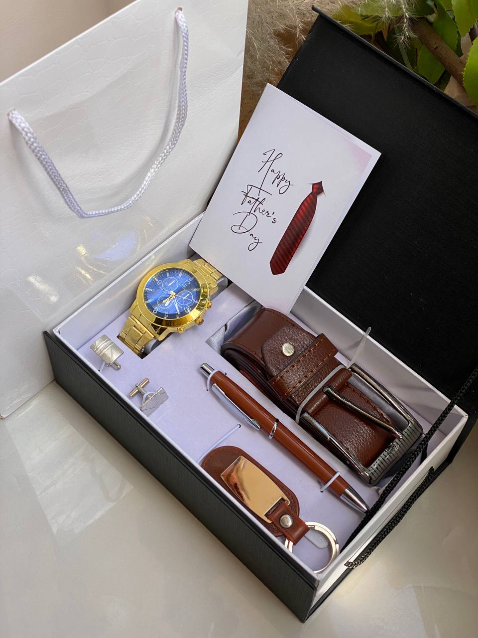 FATHERS DAY GIFT PACK WATCH KEYHOLDER CUFFLINKS PEN BELT GIFT CARD GIFT BAG ENGRAVING SERVICES AND ENQUIRIES