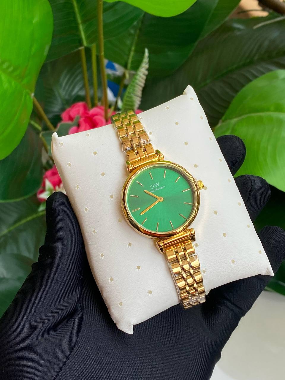 LIGE LG9936B FULL CHRONOGRAPH(DAY,24HRS,DATE) WATERPROOF 30M LUMINOUS HANDS ULTRA THIN DESIGN STAINLESS STEEL BAND(MESH STRAP) COMES A LIGE BRANDED BOX ENGRAVING SERVICES ENQUIRIES