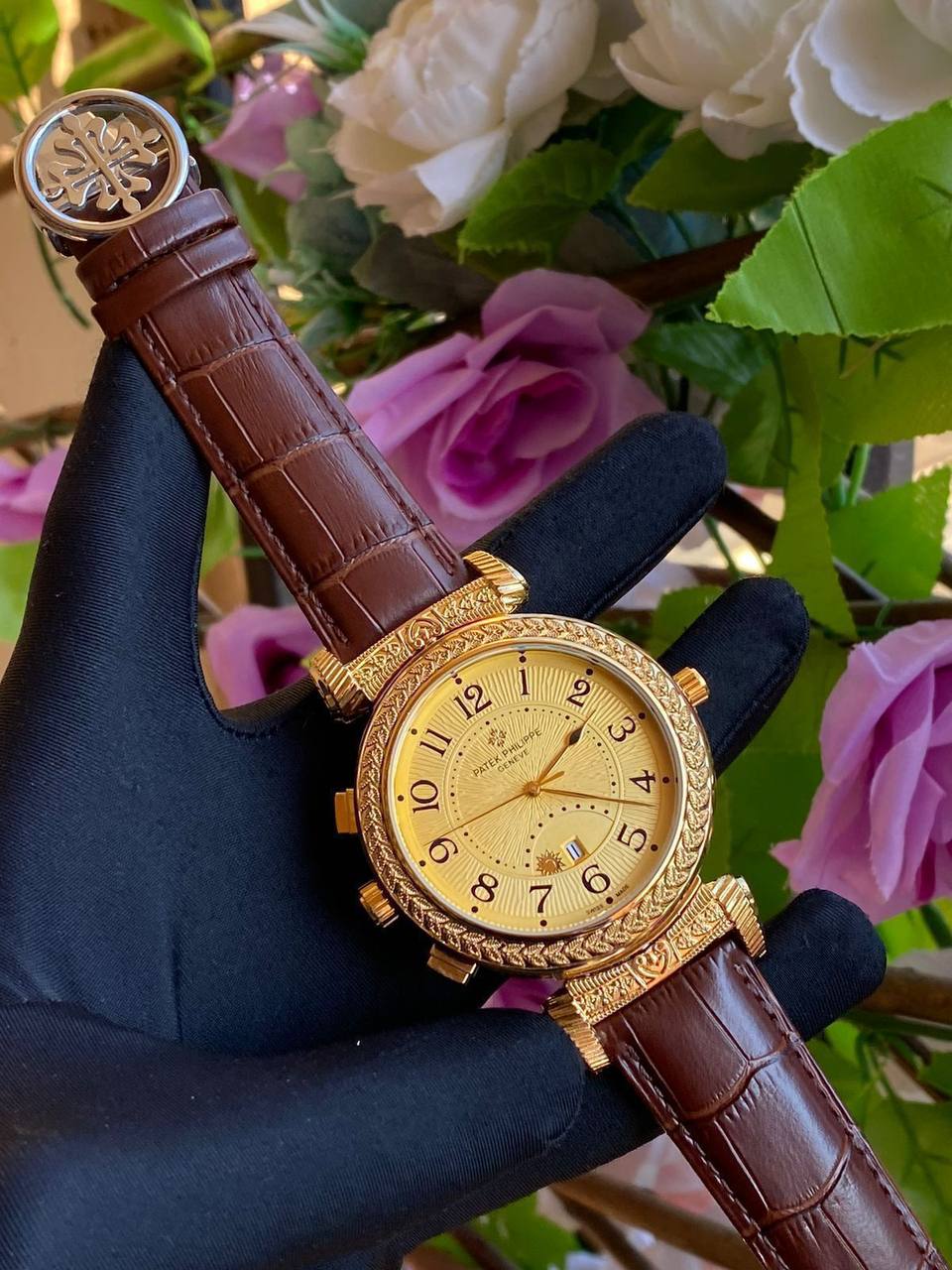 DOUBLE SIDED PATEK PHILLIPE GENTS WATCH DATE DISPLAY POLISHED LEATHER STRAP CHRONOGRAPH WATER RESISTANT BATTERY POWERED ENGRAVING SERVICES ENQUIRIES AND