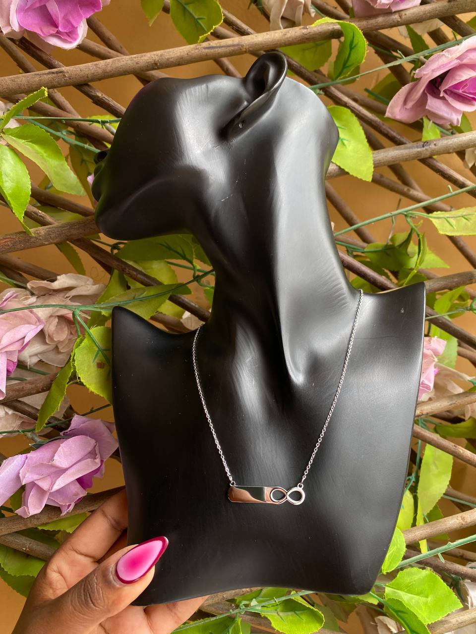 STAINLESS STEEL NECKLACES NON-FADE/TARNISH FREE STAINLESS STEEL MATERIAL WE OFFER ENGRAVING SERVICES NECKLACE BOX ENQUIRIES