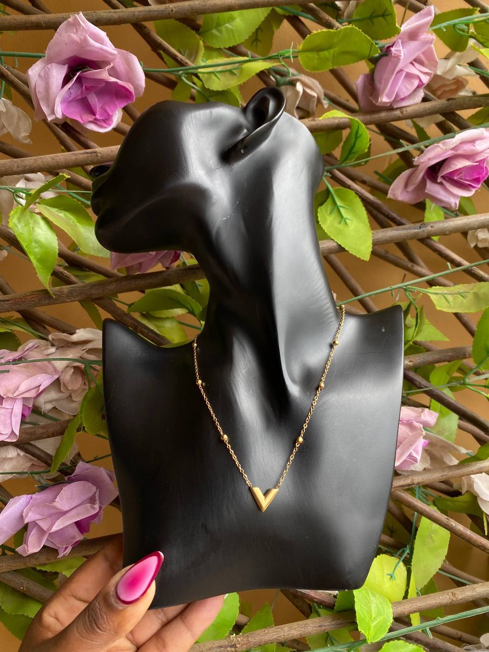 STAINLESS STEEL NECKLACES NON-FADE/TARNISH FREE STAINLESS STEEL MATERIAL WE OFFER ENGRAVING SERVICES NECKLACE BOX ENQUIRIES