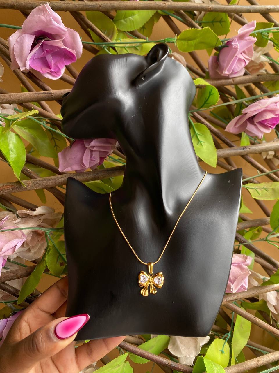 STAINLESS STEEL NECKLACES NON-FADE/TARNISH FREE STAINLESS STEEL MATERIAL WE OFFER ENGRAVING SERVICES NECKLACE BOX ENQUIRIES