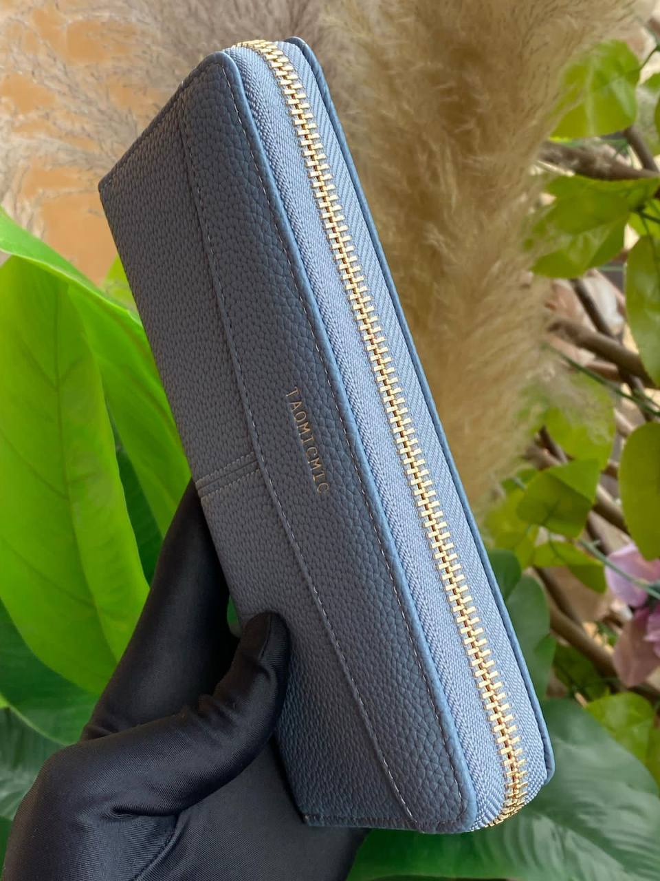 HIGH QUALITY LADIES PURSE PARTITIONED WITH ZIP ENQUIRIES