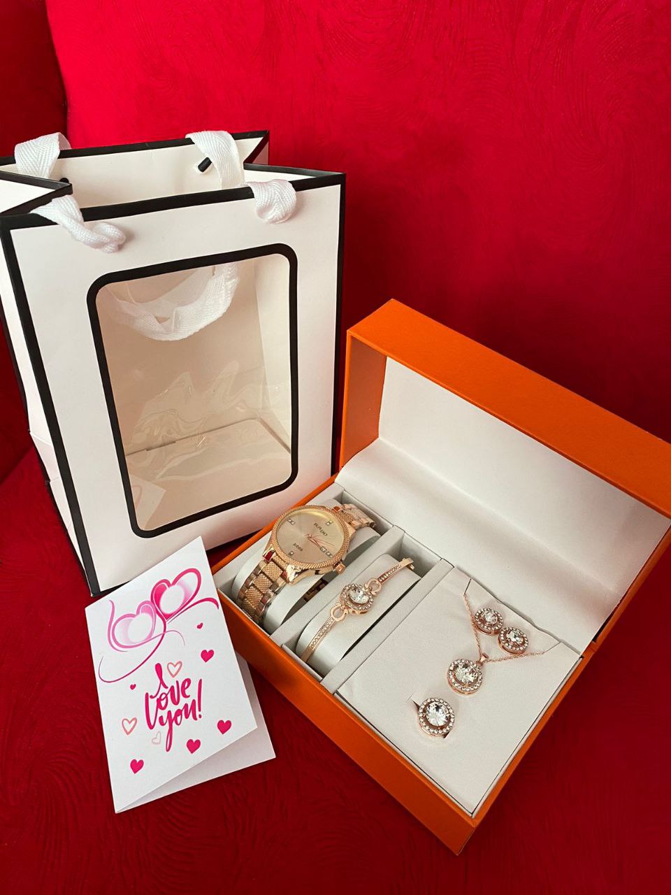 SET OF WATCH NECKLACE EARRINGS RING BRACELET + CARD AND BAG