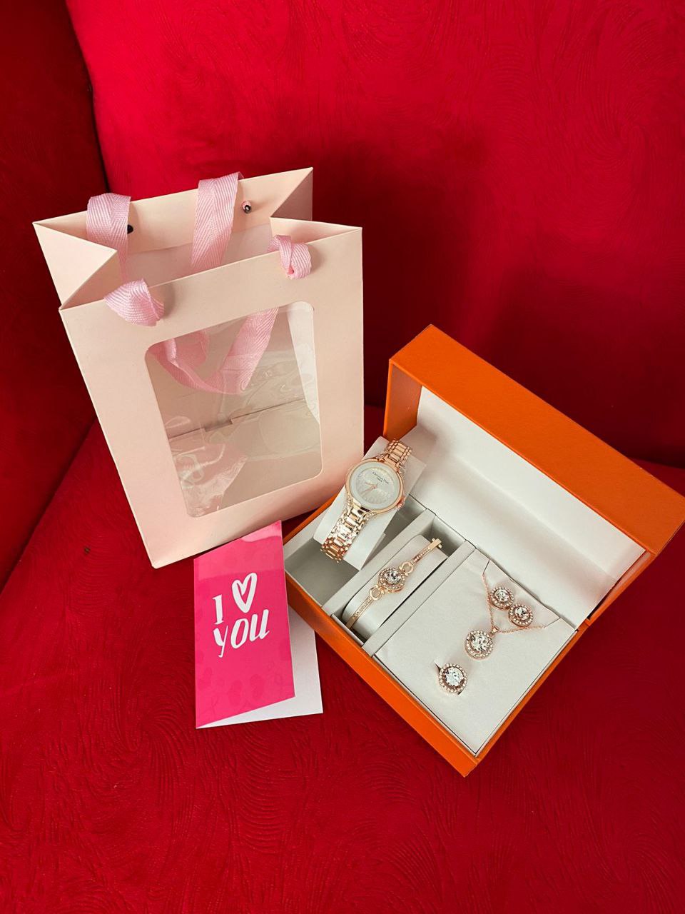 SET OF WATCH NECKLACE EARRINGS RING BRACELET + CARD AND BAG