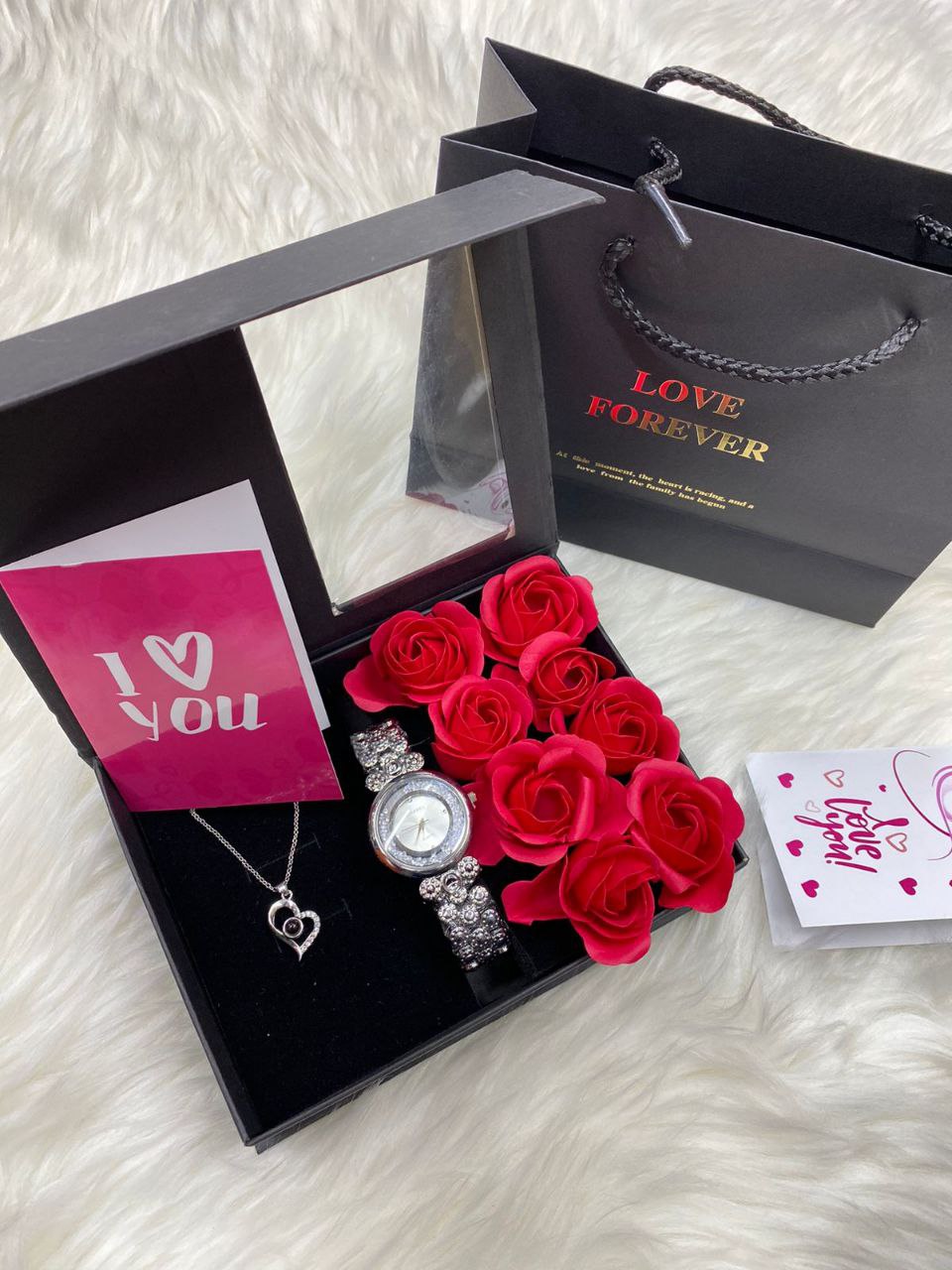 A SET OF NECKLACE WATCH BOX,BAG CARD