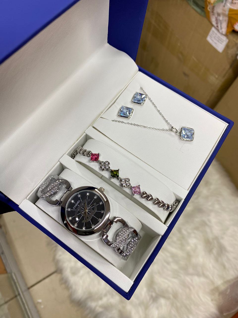 4 1 SETS WATCH BRACELET EARRINGS NECKLACE