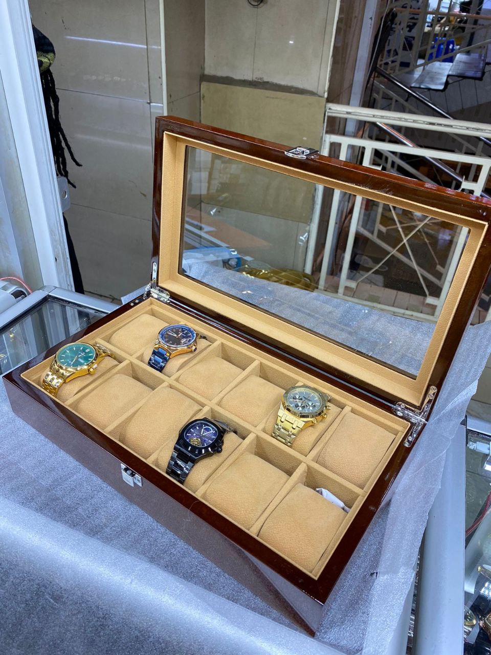 12 SLOTS WOODEN WATCH ORGANIZER