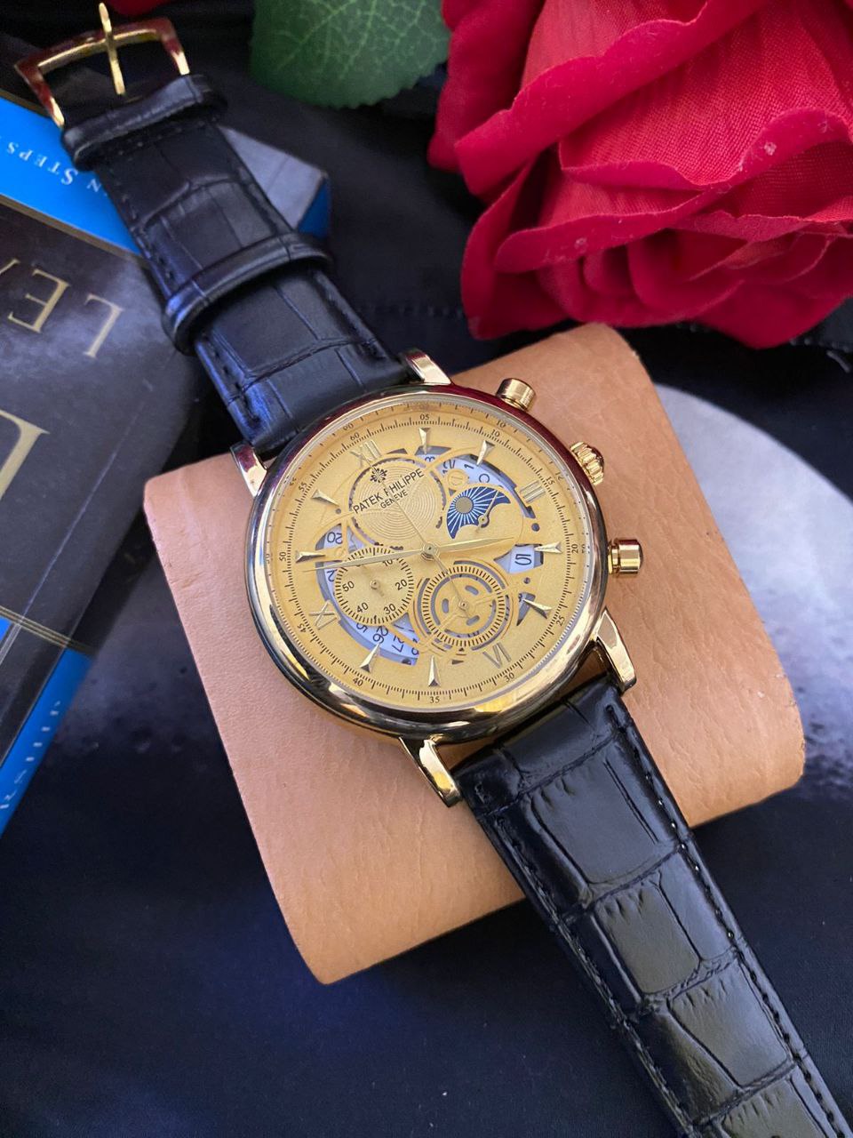 PATEK PHILIPPE DATE DISPLAY LEATHER STRAP CHRONOGRAPH