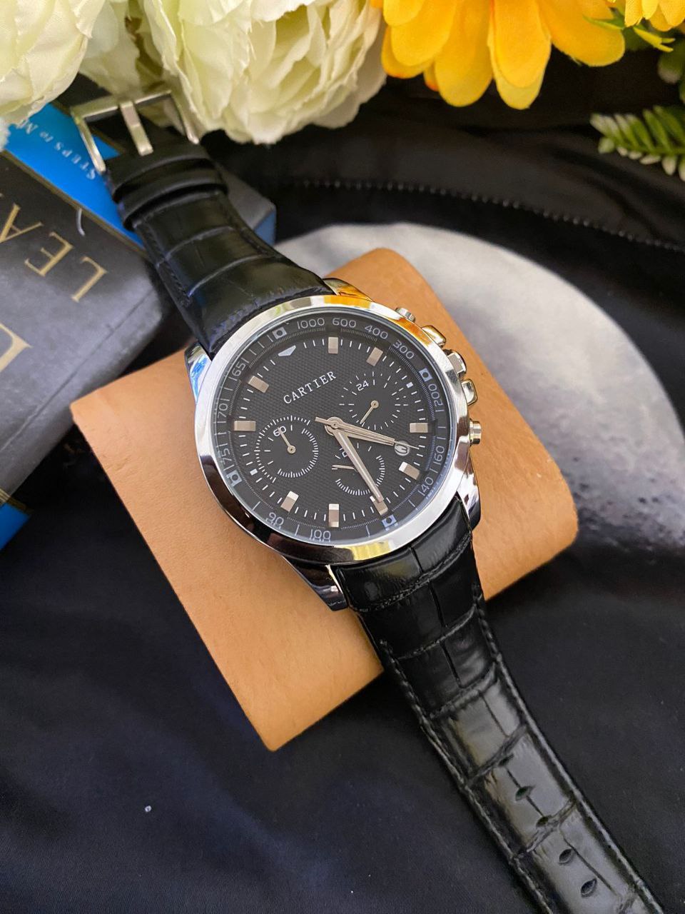 CARTIER CHRONOGRAPH DATE DISPLAY LEATHER STRAP