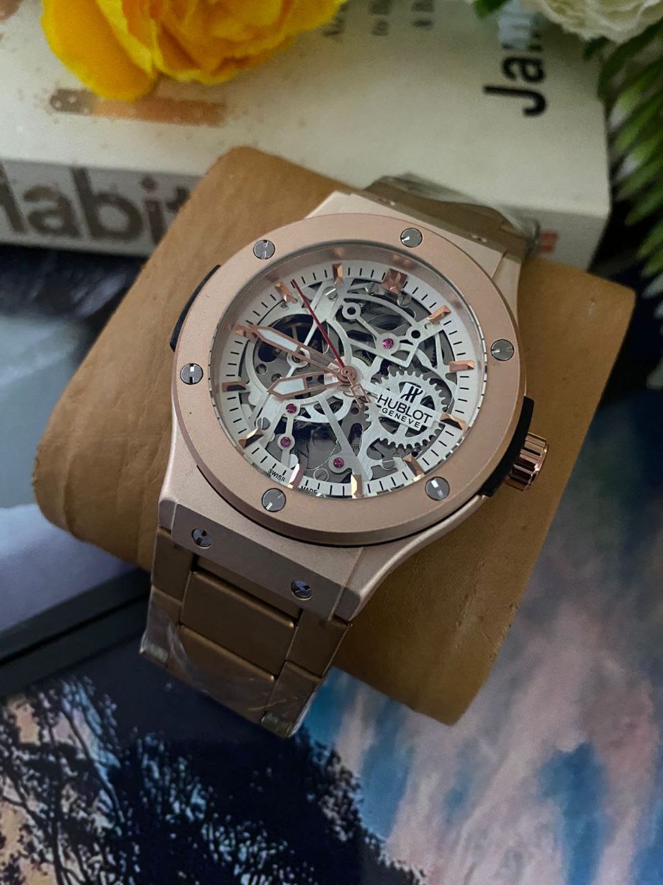 METTALIC HUBLOT AUTOMATIC STAINLESS STEEL WATER RESISTANT AUTOMATIC MOVEMENT