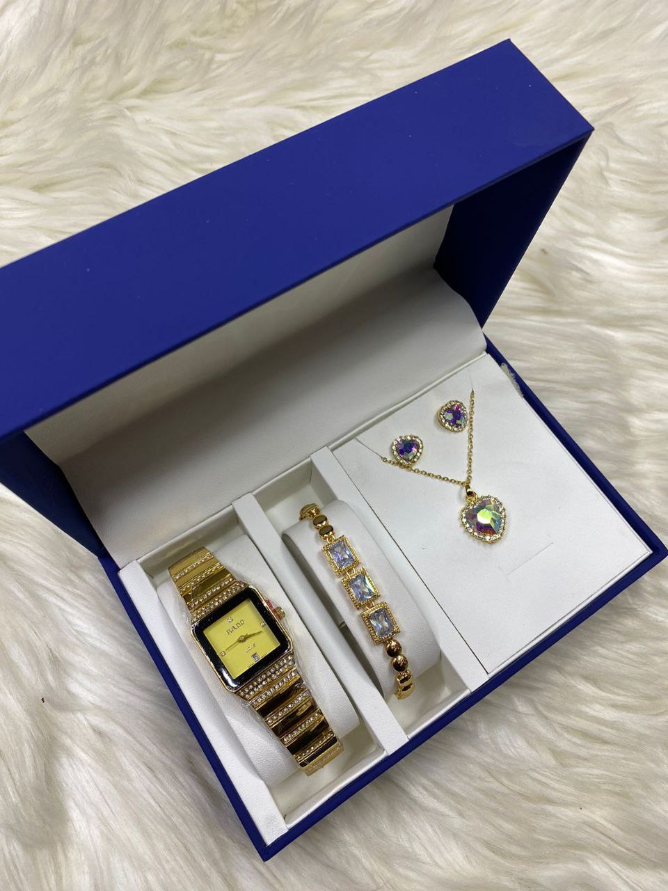 4 1 GIFT SET WATCH NECKLACE BRACELET EARRINGS