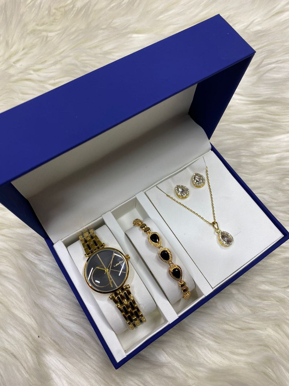 4 1 GIFT SET WATCH NECKLACE BRACELET EARRINGS