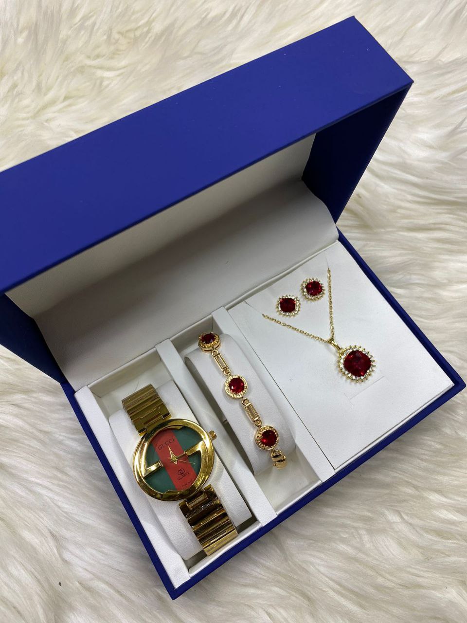 4 1 GIFT SET WATCH NECKLACE BRACELET EARRINGS