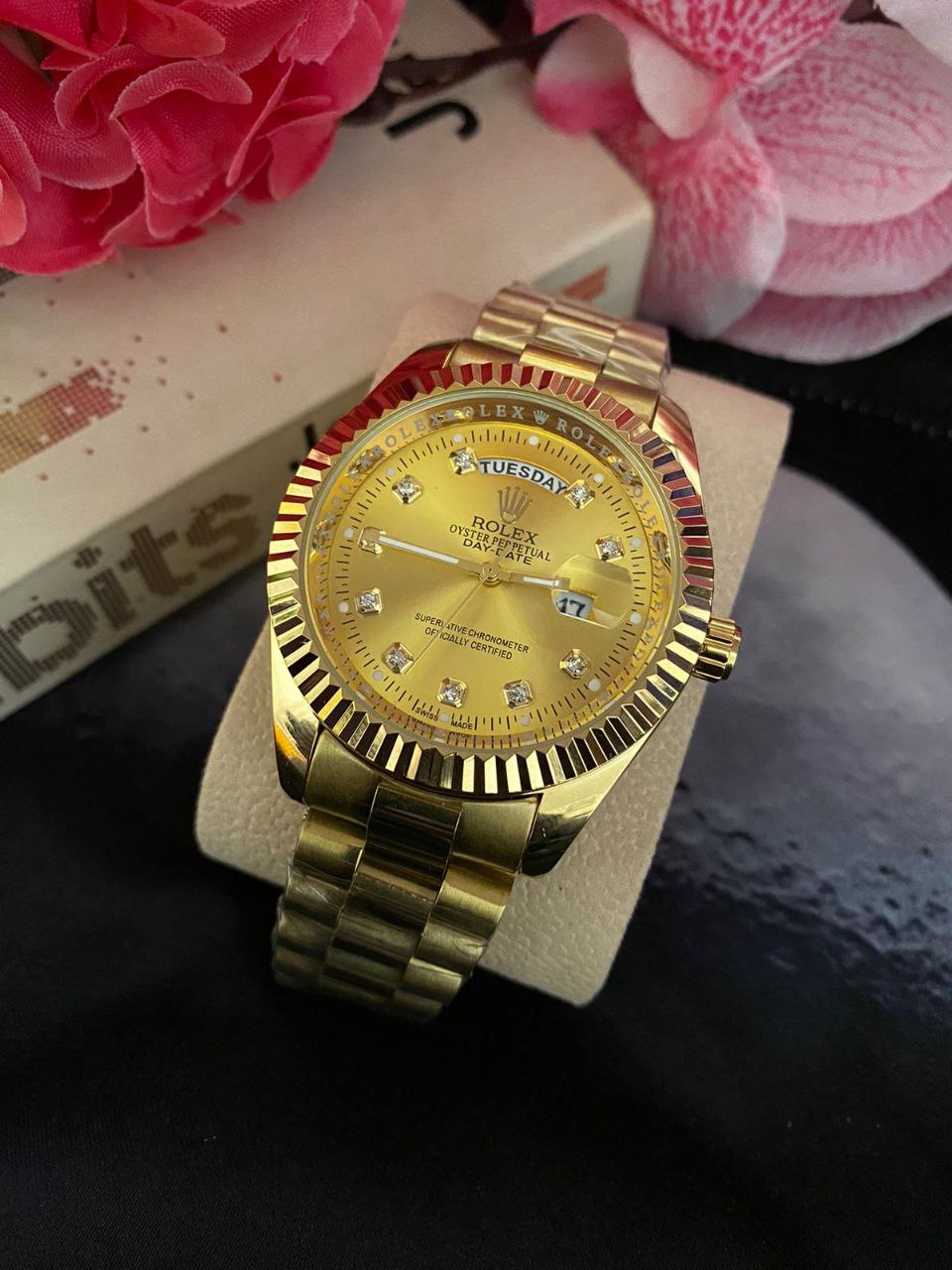 GENTS ROLEX WITH PERPETUAL CALENDAR FULL DAY DISPLAY DATE DISPLAY WATER RESISTANT BATTERY POWERED