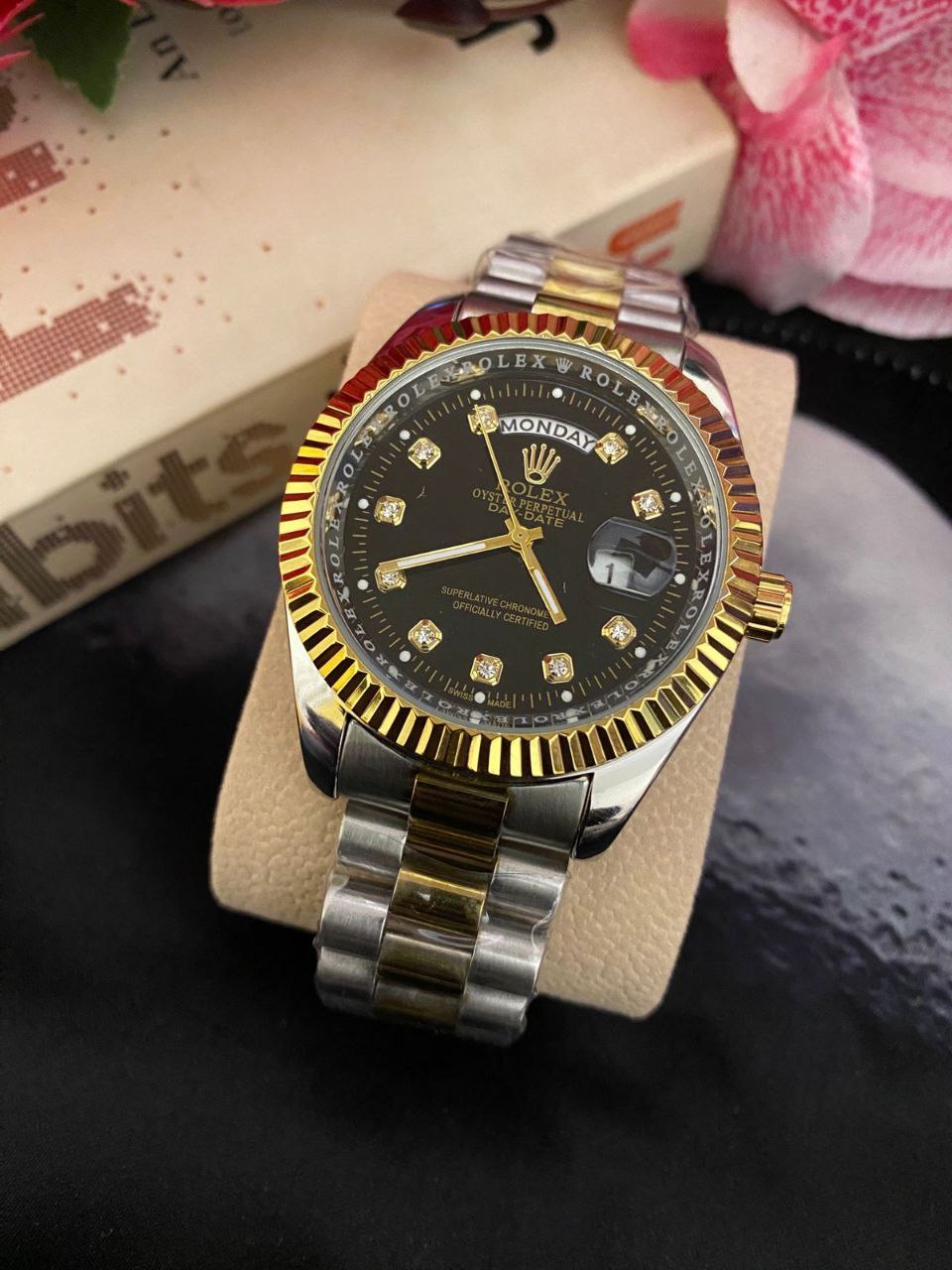 GENTS ROLEX WITH PERPETUAL CALENDAR FULL DAY DISPLAY DATE DISPLAY WATER RESISTANT BATTERY POWERED