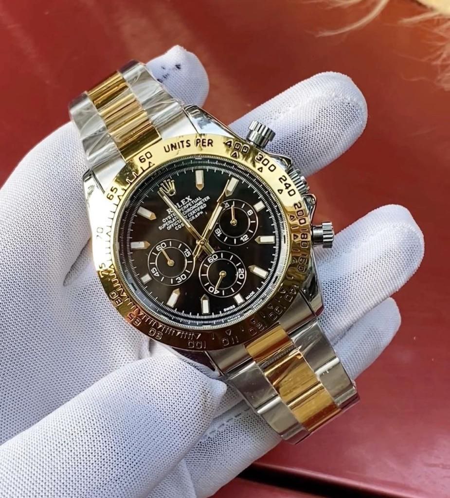 ROLEX CHRONOGRAPH DATE DISPLAY BATTERY POWERED WATER RESISTANT