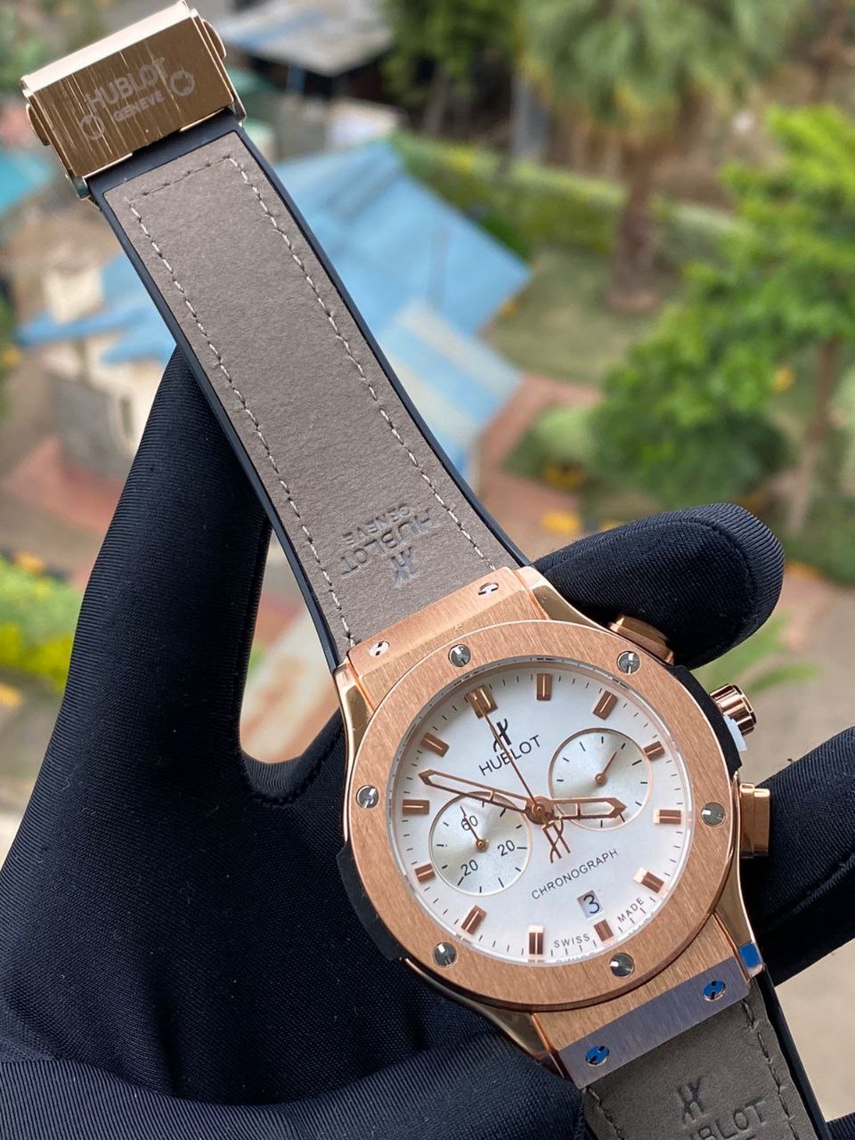 HUBLOT CHRONOGRAPH BATTERY POWERED CHRONOGRAPH MOVEMENT DATE DISPLAY HUBLOT BRANDED BOX