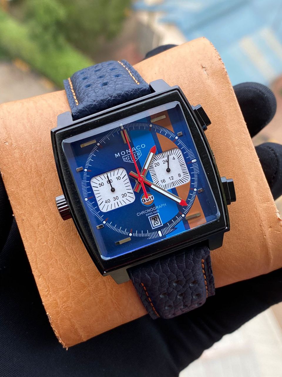 BRAND ALERT MONACO HEUR CHRONOGRAPH MEN WATCH CHRONOGRAPH MOVEMENT DATE DISPLAY NON-FADE STAINLESS STEEL FINISH WATER RESISTANT BATTERY POWERED SMOOTH SWEEPING MOVEMENT GIFT BAG