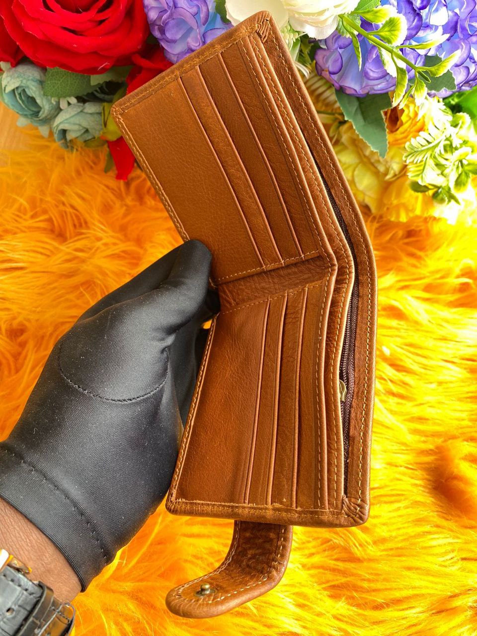 LEATHER WALLETS WITH ZIP