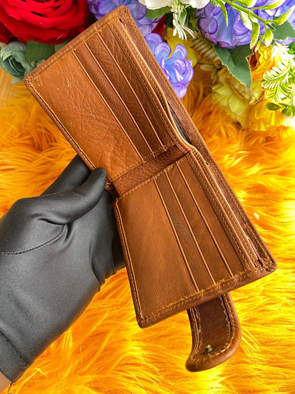 LEATHER WALLETS WITH ZIP