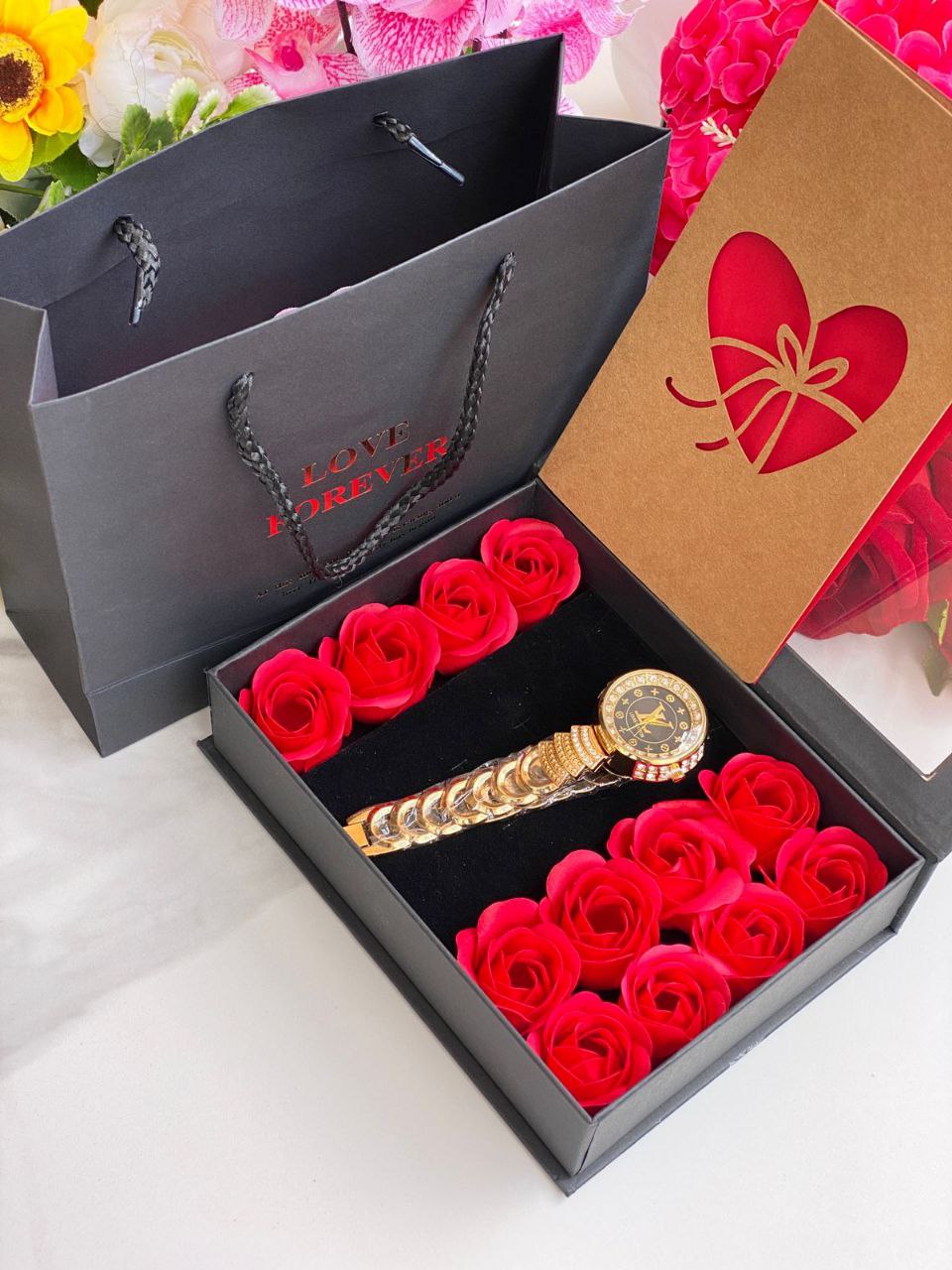 LOVE FOREVER GIFT SET WATCH BOX & ROSES BAG CARD