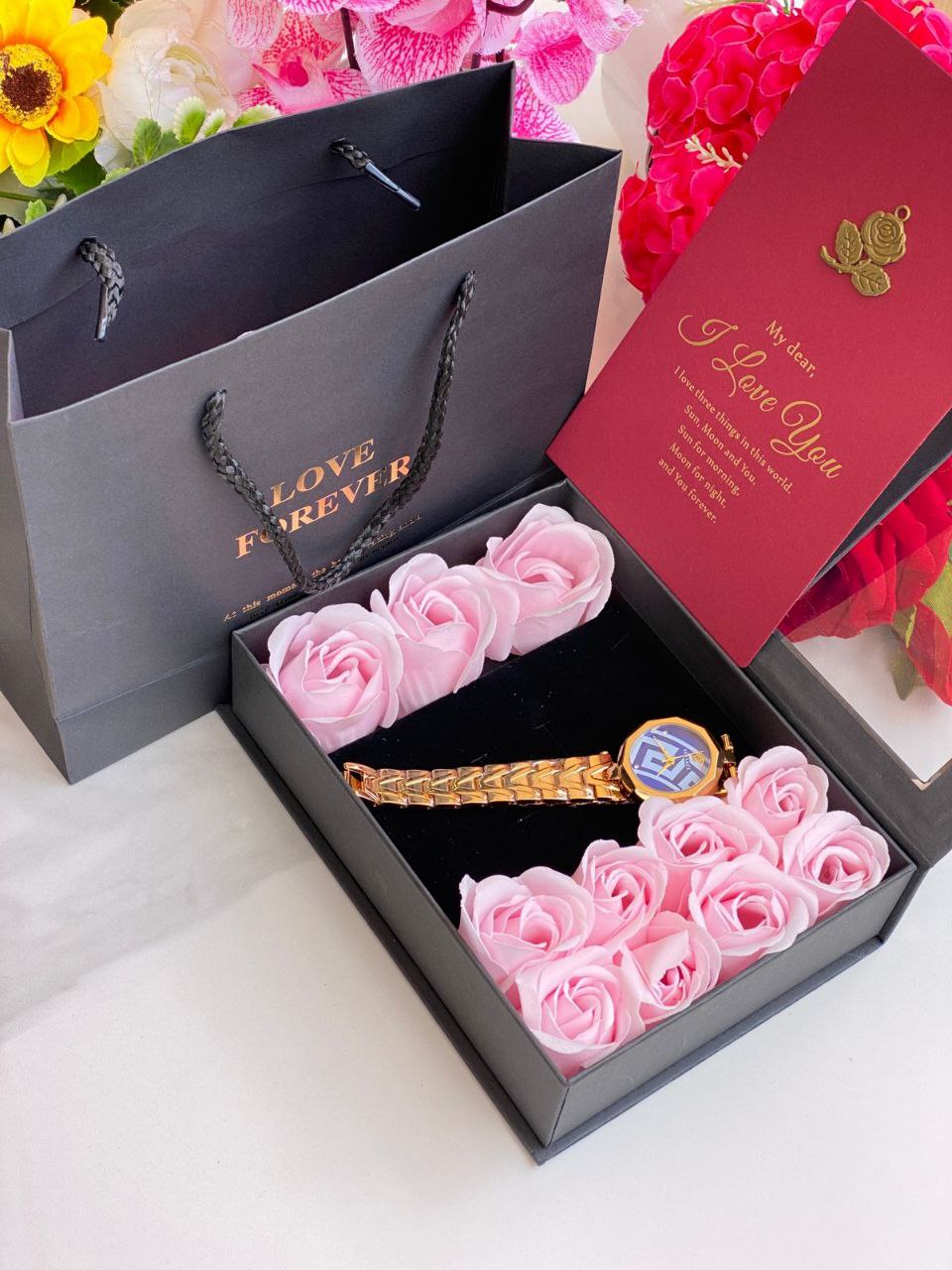 LOVE FOREVER GIFT SET WATCH BOX & ROSES BAG CARD