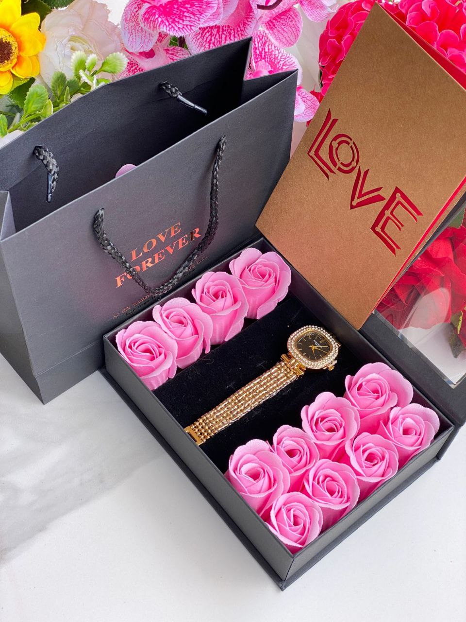 LOVE FOREVER GIFT SET WATCH BOX & ROSES BAG CARD