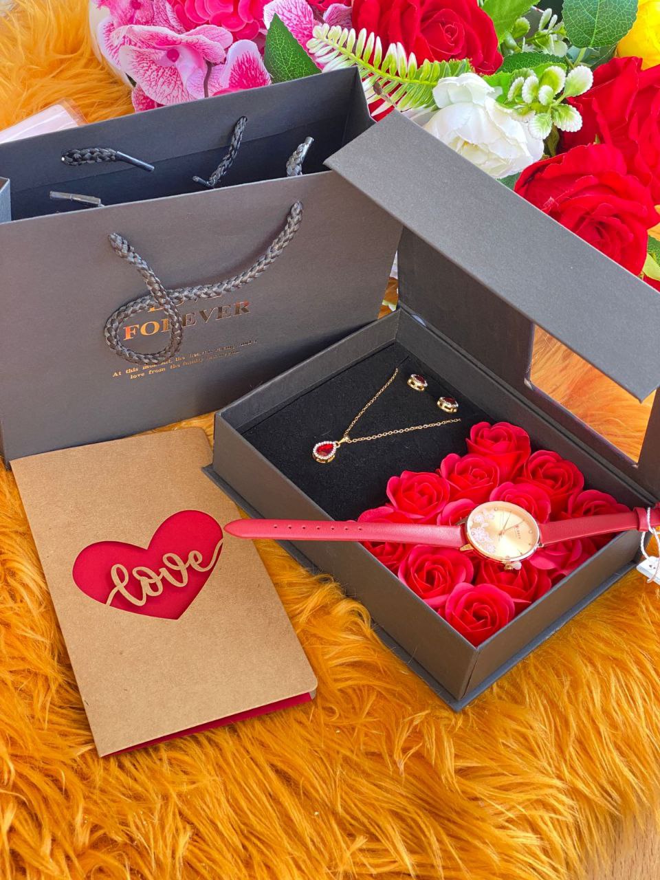 LADIES GIFT PACKAGE PRESERVED ROSES NECKLACE X EARRRINGS WATCH (ANY CURREN,CASIO,ROLEX BRANDS) LOVE CARD BAG X BOX