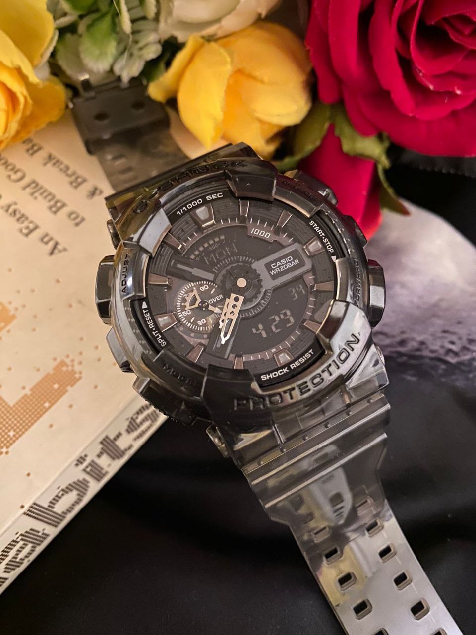 G SHOCK CASIO WATER RESIST SHOCK RESIST FUNCTIONAL CHRONOGRAPHS RUBBER STARP LIGHT BUTTON BATTERY POWERED G SHOCK TIN