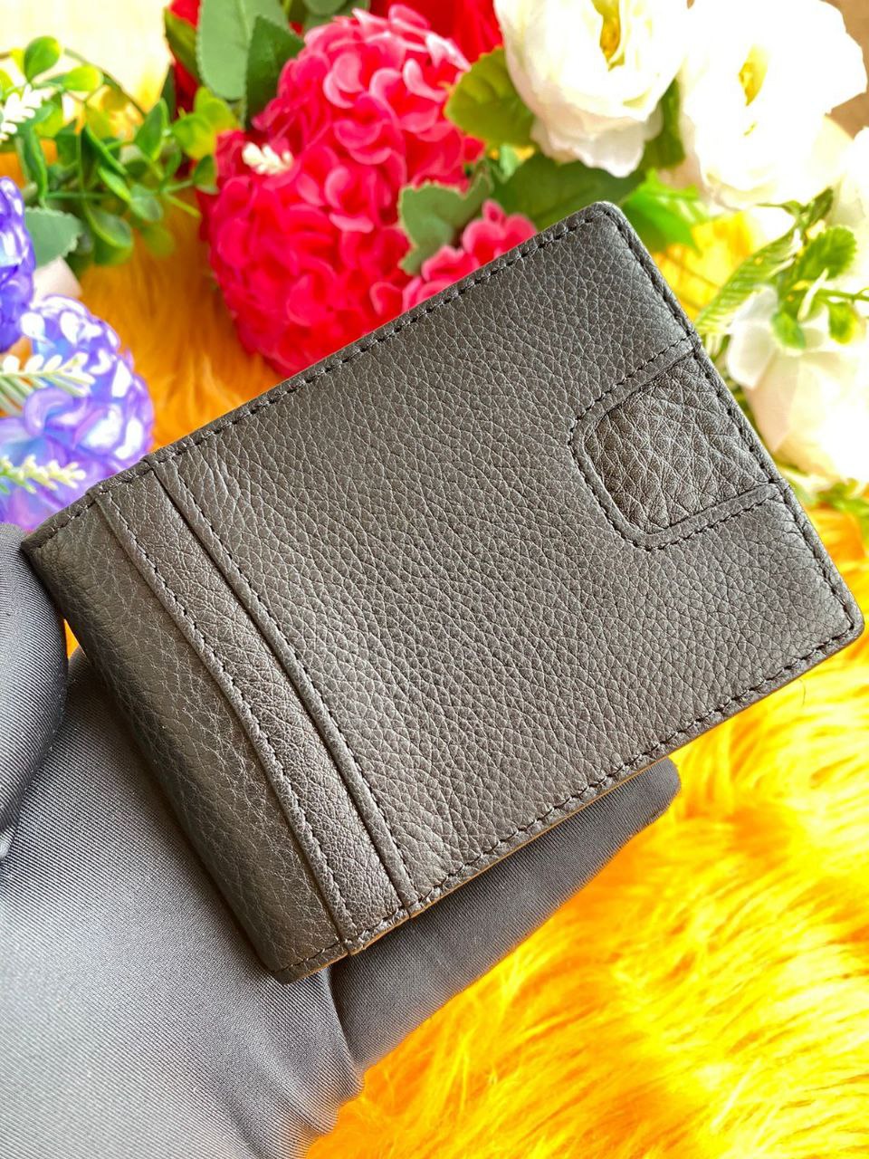LEATHER WALLETS WITH MONEY CLIP ONLY
