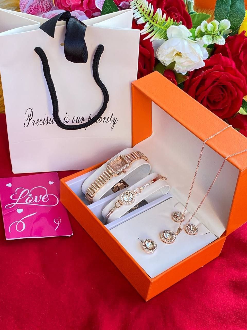 5 1 GIFT SETS WITH GIFT BAG&CARD DOZEN PURCHASE AND ABOVE 2,300( SET ONLY) WATCH,NECKLACE,EARRINGS,BRACELET,RING. ENQUIRIES