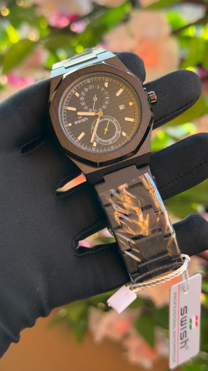 SWISH CHRONOGRAPH GENTS WATCH CHRONOGRAPH DATE DISPLAY BATTERY POWERED STAINLESS STEEL WATER RESISTANT TWO-TONE BLACKBLACK-GREEN BLACK-BLUE GOLD-BLUE