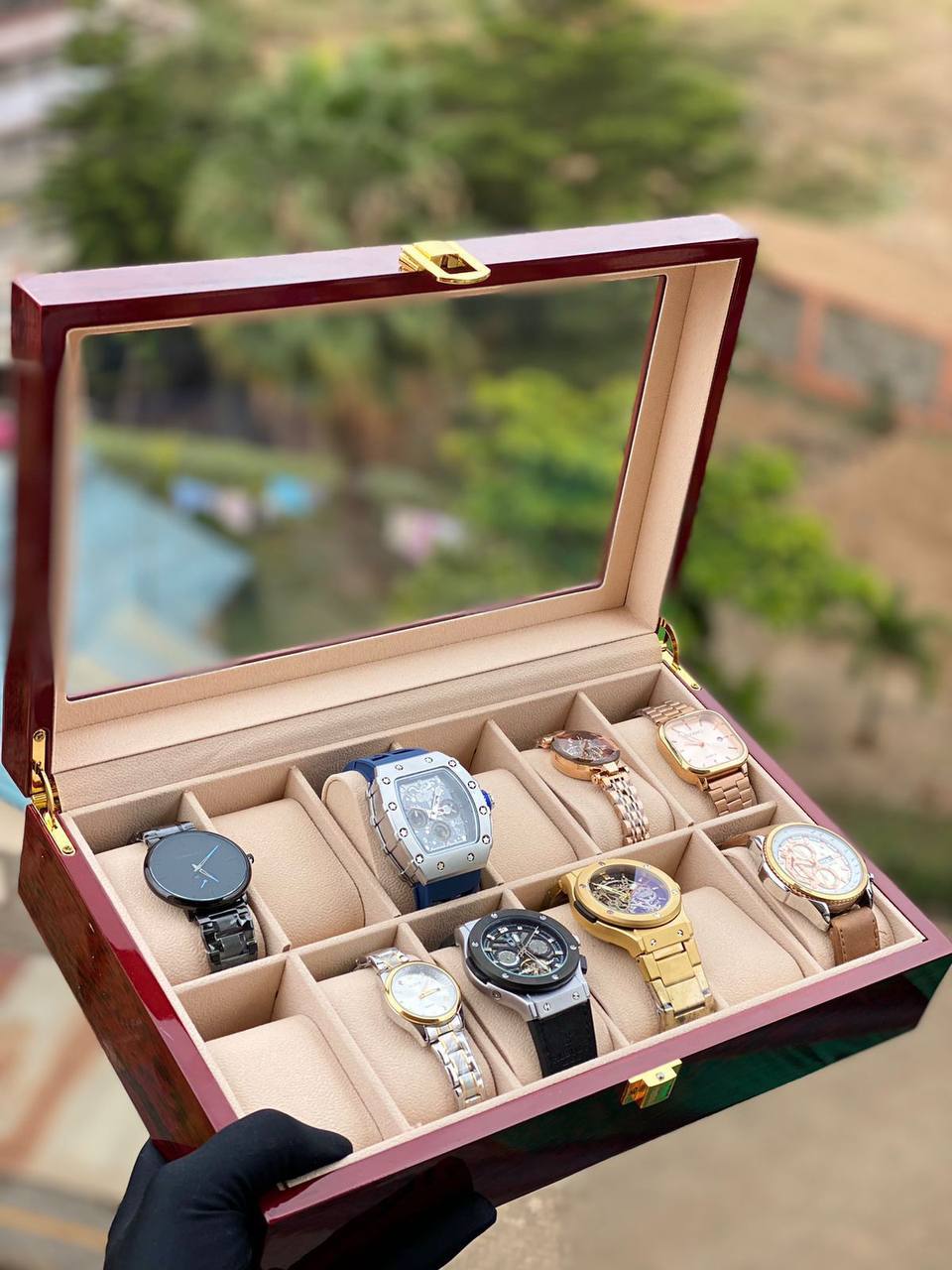 HIGH QUALITY (12 SLOTS) WOODEN WATCH ORGANIZER