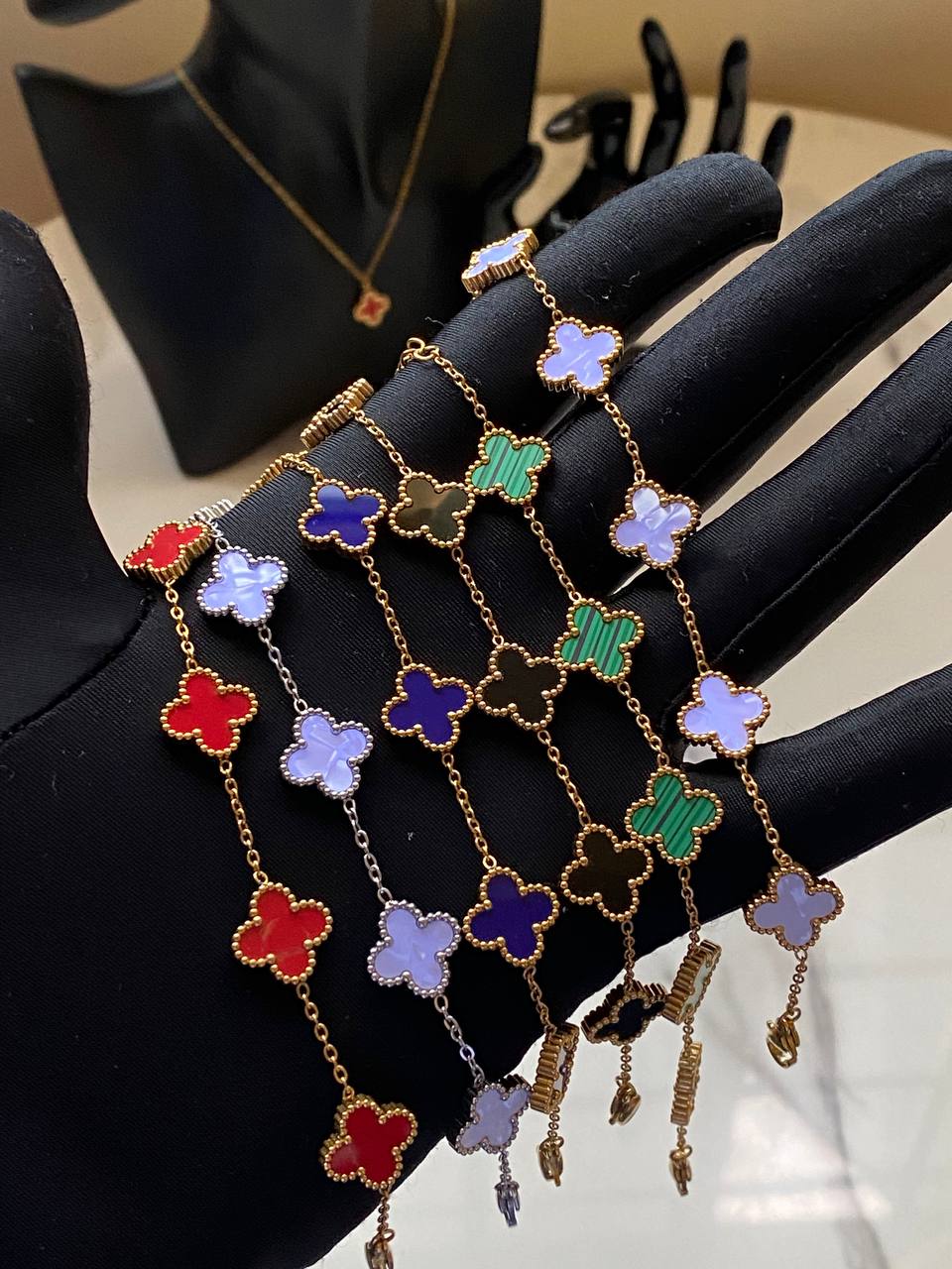 VAN CLEEF HYPOALLERGENIC BRACELETS TARNISH/FADE FREE STAINLESS STEEL HYPOALLERGENIC JEWELLERY BOX &100