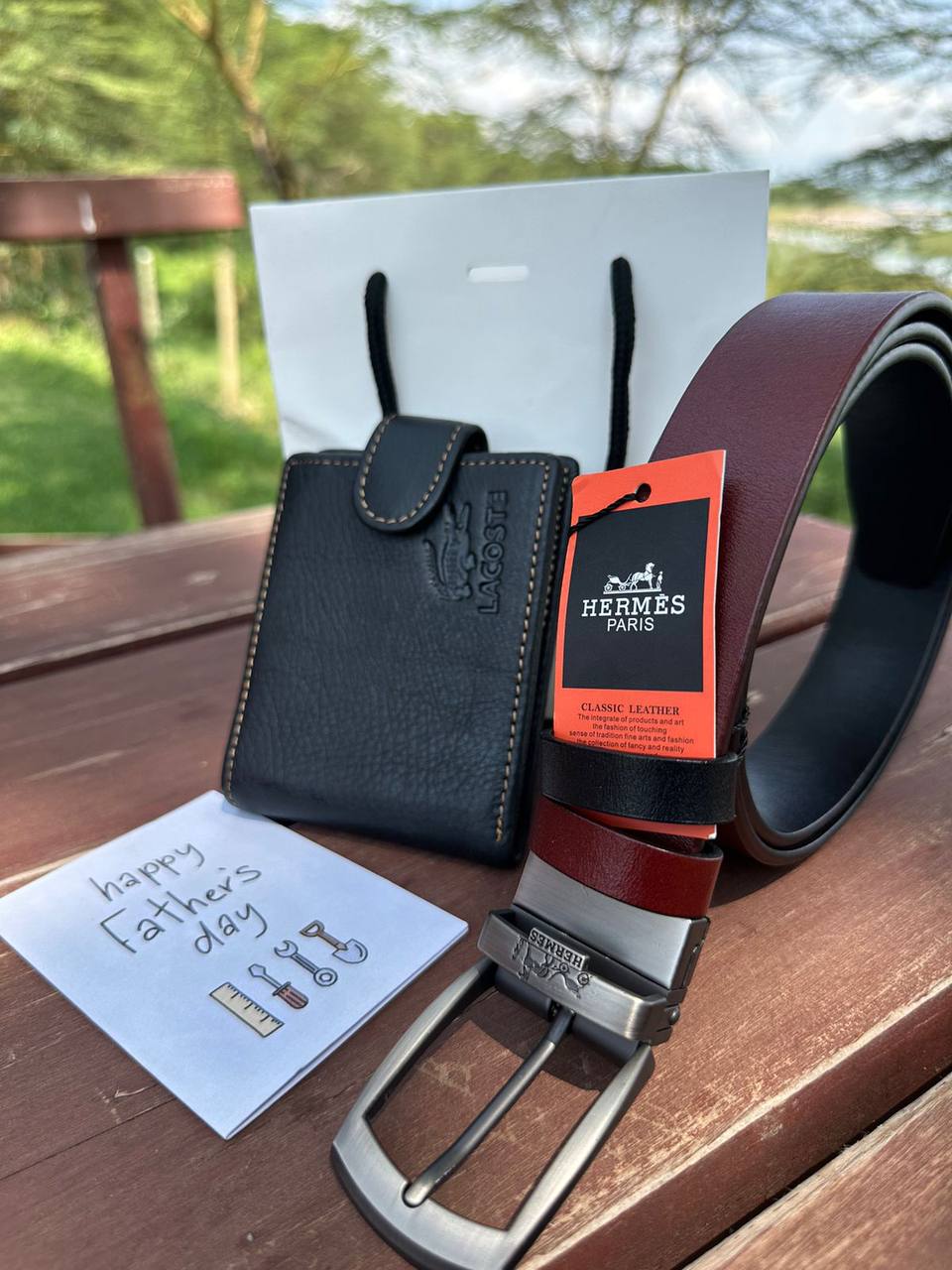 NAVIFORCE GENTS WATCH #9208 DIGITAL AND ANALOGUE DISPLAY WATER RESISTANT POWER BUTTON BATTERY POWERED DIGITAL DAY&DATE DISPLAY & ENQUIRIES