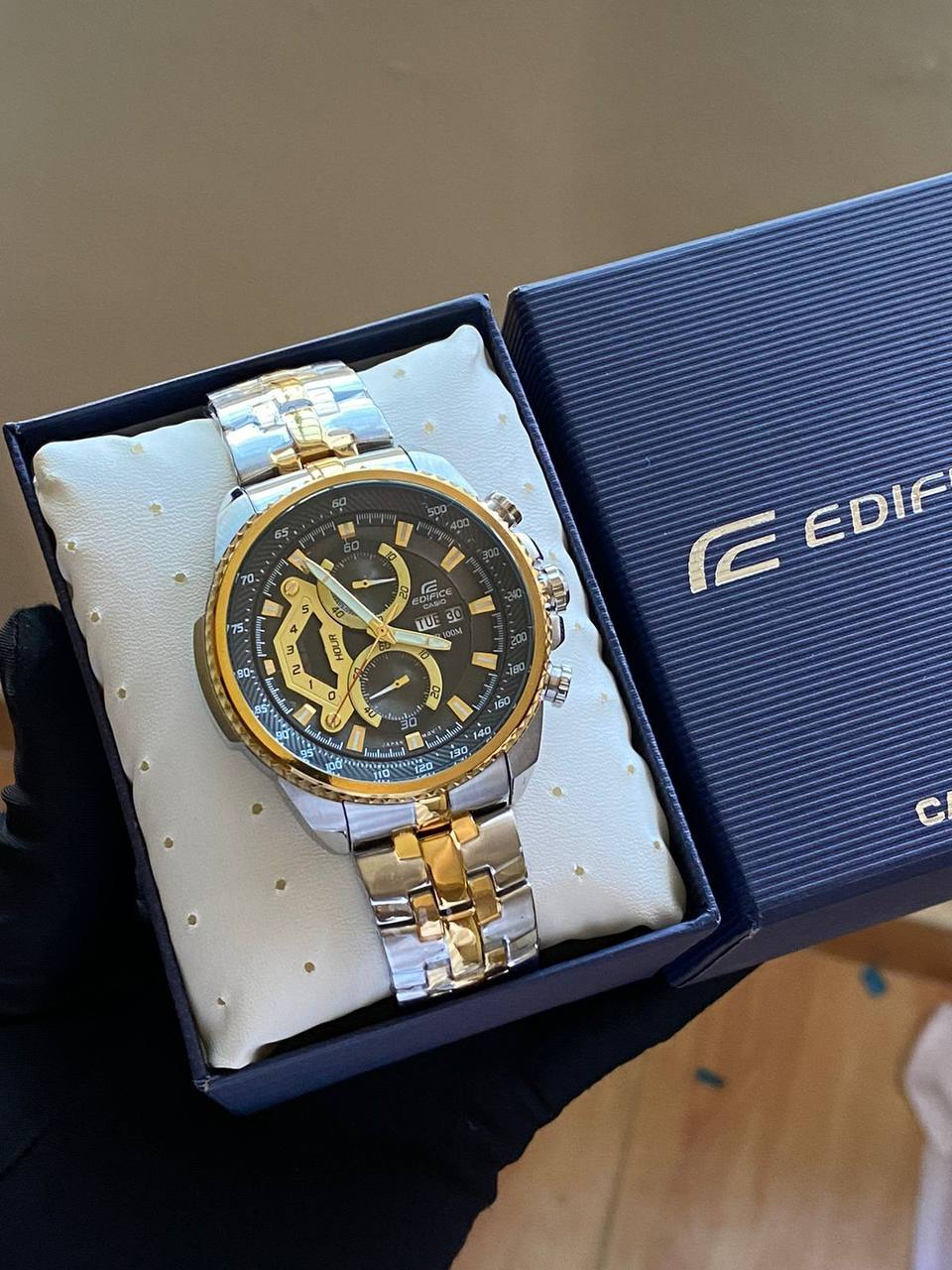 CASIO EDIFICE DAY AND DATE DISPLAY FULL CHRONOGRAPH NON FADE STOPWATCH WATERPROOF COMES CASIO EDIFICE BRANDED BOX AND MANUAL ENQUIRIES